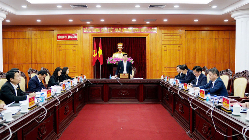 Quang cảnh buổi làm việc.