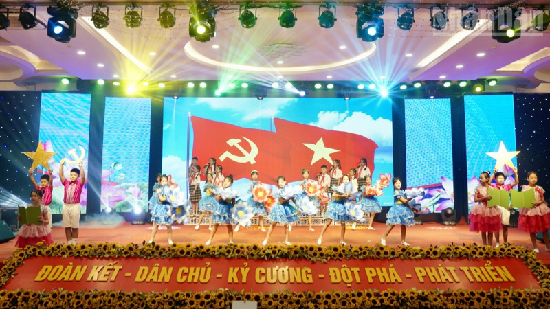 Hội nghị Biểu dương điển hình tiên tiến ngành Giáo dục và Đào tạo tỉnh Lạng Sơn giai đoạn 2020-2025.