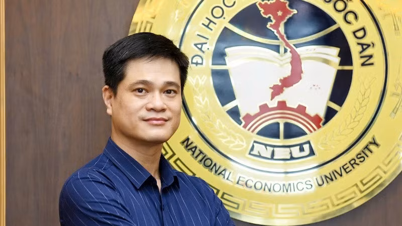 Giáo sư Tô Trung Thành, Trưởng phòng Quản lý Khoa học, giảng viên cao cấp Đại học Kinh tế quốc dân.