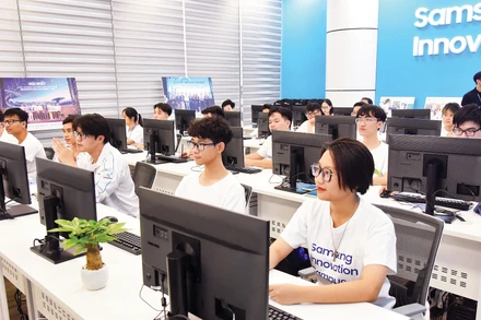 Phòng Lab chuyên dụng dành cho Chương trình Samsung Innovation Campus tại Trung tâm Đổi mới Sáng tạo Quốc gia-NIC Hòa Lạc. (Ảnh KHÁNH AN)
