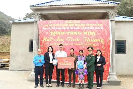 Ngôi nhà mới của gia đình bà Ly Thị Giàng, thôn Hậu Cấu 1, do Binh đoàn 20 hỗ trợ xây tặng.