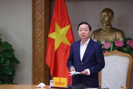 Phó Thủ tướng Trần Hồng Hà chủ trì cuộc họp nghe báo cáo hoàn thiện dự thảo Nghị định về một số chính sách phát triển thủy sản. (Ảnh: VGP/Minh Khôi)