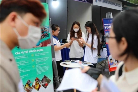 Ngày hội việc làm là cơ hội để sinh viên tìm hiểu về thị trường lao động. (Ảnh minh họa: TTXVN)