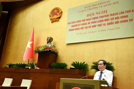 Chủ tịch Quốc hội Trần Thanh Mẫn phát biểu khai mạc Hội nghị đại biểu Quốc hội hoạt động chuyên trách.