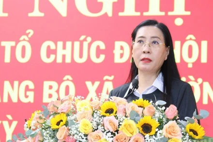 Đồng chí Bùi Thị Quỳnh Vân, Ủy viên Trung ương Đảng, Bí thư Tỉnh ủy Quảng Ngãi phát biểu kết luận hội nghị.