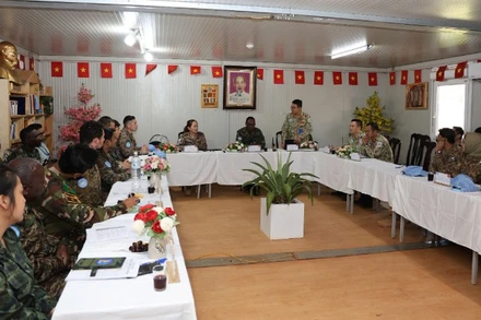 Bệnh viện dã chiến cấp 2 số 7 Việt Nam đón Đoàn kiểm tra, đánh giá năng lực sẵn sàng hoạt động (Operational Readiness Assessment - ORA) của Liên hợp quốc. (Ảnh: TIẾN PHÚC)