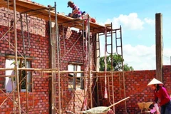 Một căn nhà ở huyện Di Linh, tỉnh Lâm Đồng đang được gấp rút thi công.