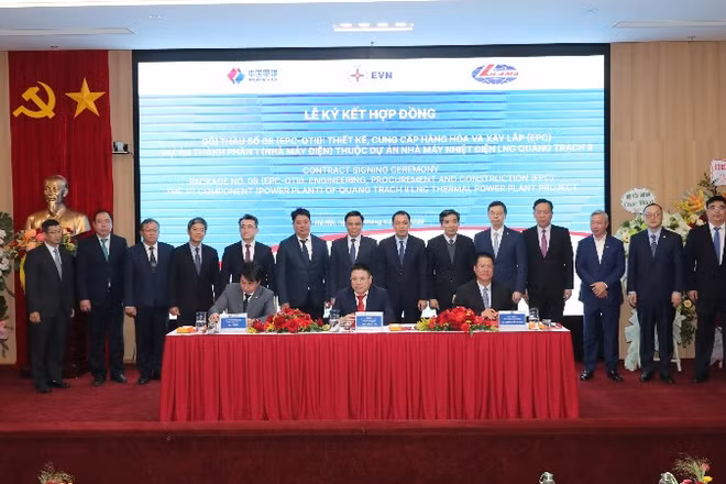 Toàn cảnh lễ ký kết.