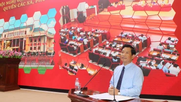 Lai Châu tổ chức gặp mặt giao nhiệm vụ cho cấp ủy, chính quyền các xã, phường sau sắp xếp, hợp nhất.