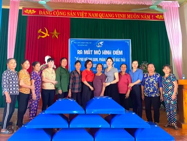 Huyện Yên Thế nỗ lực, xây dựng các mô hình điểm Tổ phụ nữ thu gom, phân loại, đổ rác thải sinh hoạt đúng quy định. (Nguồn: Hội Liên hiệp phụ nữ huyện Yên Thế)