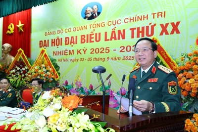 Đại tướng Trịnh Văn Quyết, Bí thư Trung ương Đảng, Ủy viên Thường vụ Quân ủy Trung ương, Chủ nhiệm Tổng cục Chính trị Quân đội nhân dân Việt Nam phát biểu chỉ đạo tại Đại hội.