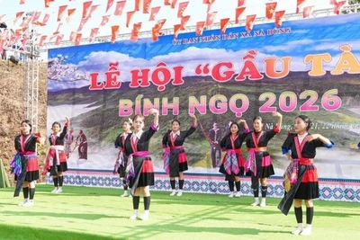 Hội Gầu Tào do xã biên giới Nà Bủng tổ chức thu hút hàng nghìn người dân, du khách về tham dự. 