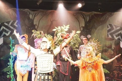 Vở Náo động rừng cổ tích hứa hẹn mang đến không khí tươi vui cho các khán giả nhí vào dịp Tết cổ truyền năm nay. (Ảnh: MẠNH HẢO)