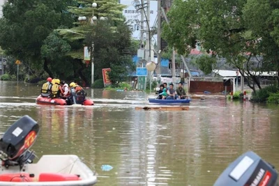 Lực lượng cứu hộ làm việc tại thành phố Thanh Viễn, tỉnh Quảng Đông (Trung Quốc), ngày 21/4/2024. (Ảnh minh họa: Tân hoa xã)