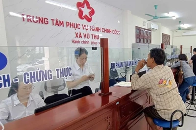 Hoạt động tại Trung tâm Phục vụ hành chính công xã Vũ Thư, tỉnh Hưng Yên diễn ra nền nếp, ổn định.