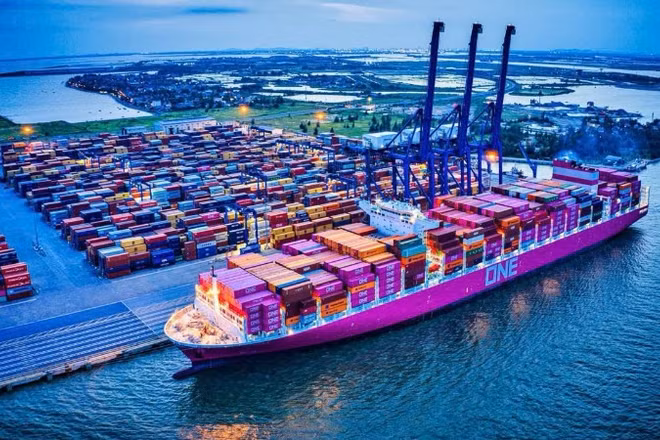 Hải Phòng phấn đấu trở thành trung tâm logistics quốc tế, hiện đại, có năng lực cạnh tranh hàng đầu ở khu vực Đông Nam Á và quốc tế. (Ảnh: ĐỨC NGHĨA)
