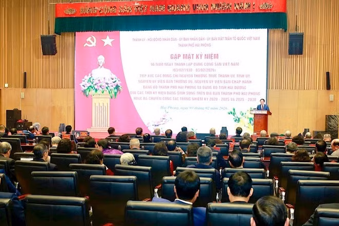 Quang cảnh buổi gặp mặt.