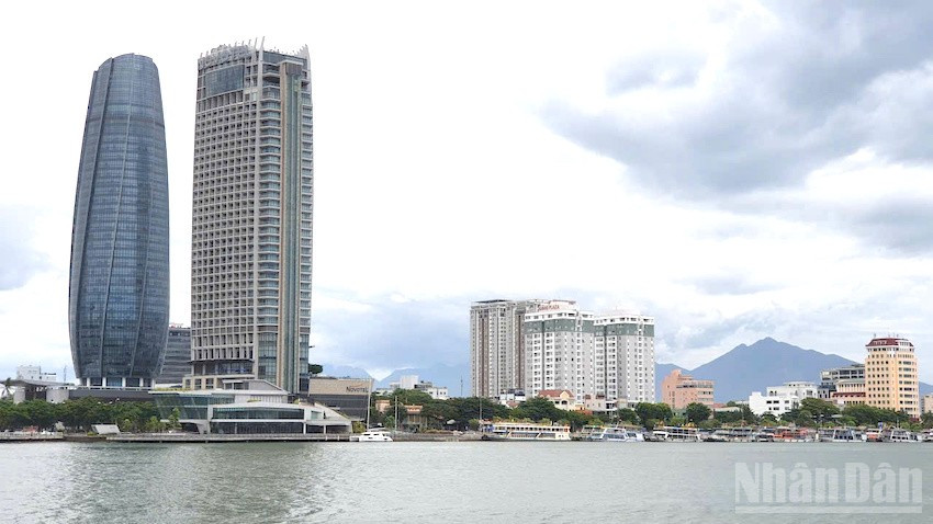 Thành phố Đà Nẵng đang khẩn trương hoàn tất điều chuyển các đơn vị, bộ phận chuyên môn thuộc cấp huyện trước ngày 1/7. (Ảnh: ĐÌNH TĂNG)