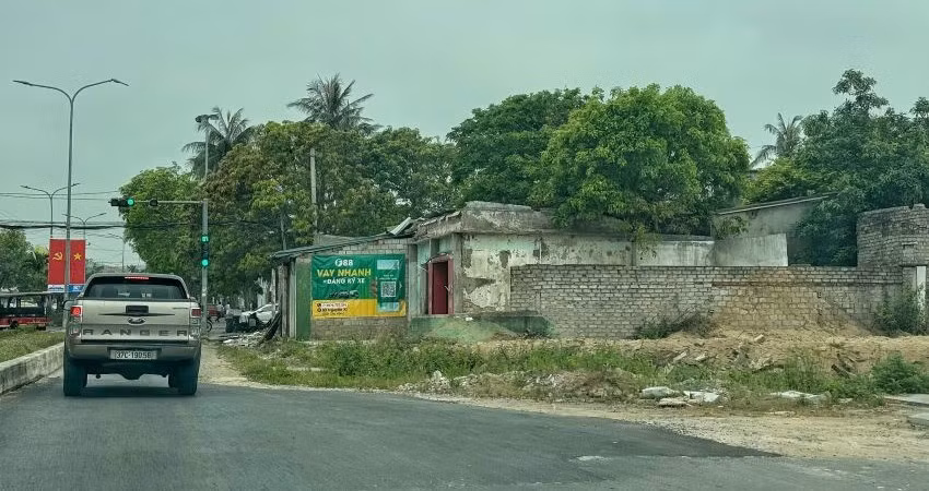 Đoạn đường “nút thắt cổ chai” ở Cửa Lò đã được người dân đồng thuận bàn giao mặt bằng để mở rộng.