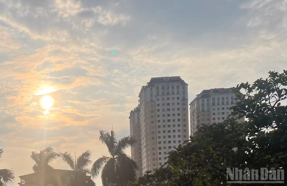 Dự báo khu vực Bắc Bộ và Trung Bộ có nắng nóng cục bộ. (Ảnh minh họa: Đ.T)