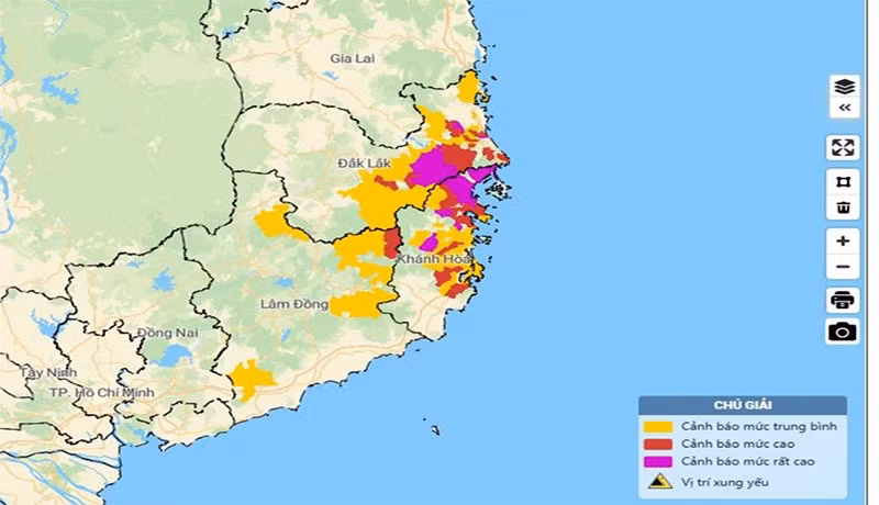 Bản đồ nguy cơ lũ quét, sạt lở đất đá trên các khu vực.