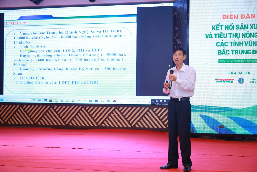 Diễn đàn nhận được nhiều tham luận tâm huyết từ của các đại biểu. z6878293672390-d79213bea28f15f7b44b99a07cb66a3a.jpg