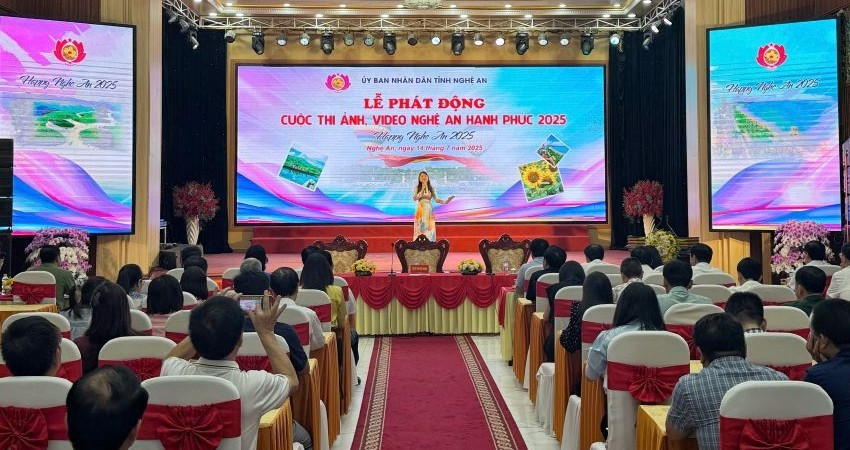 Quang cảnh buổi lễ.