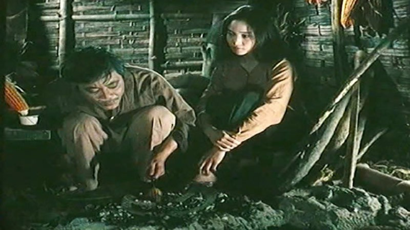 Cảnh trong phim “Cây bạch đàn vô danh”.