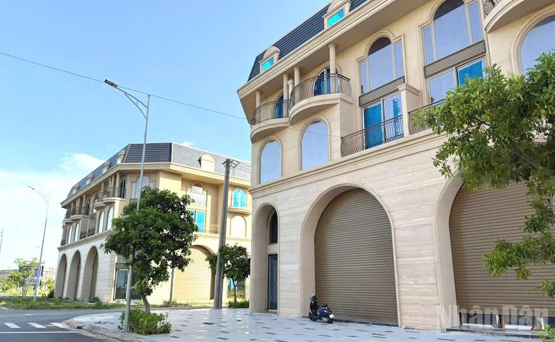 Việc cấp Giấy chứng nhận quyền sử dụng đất cho Dự án Khu đô thị xanh Dragon City-Park hiện nay giúp đẩy nhanh thủ tục cho dự án. (Ảnh: HỮU QUYẾT) ndo_br_thaogoda22.jpg