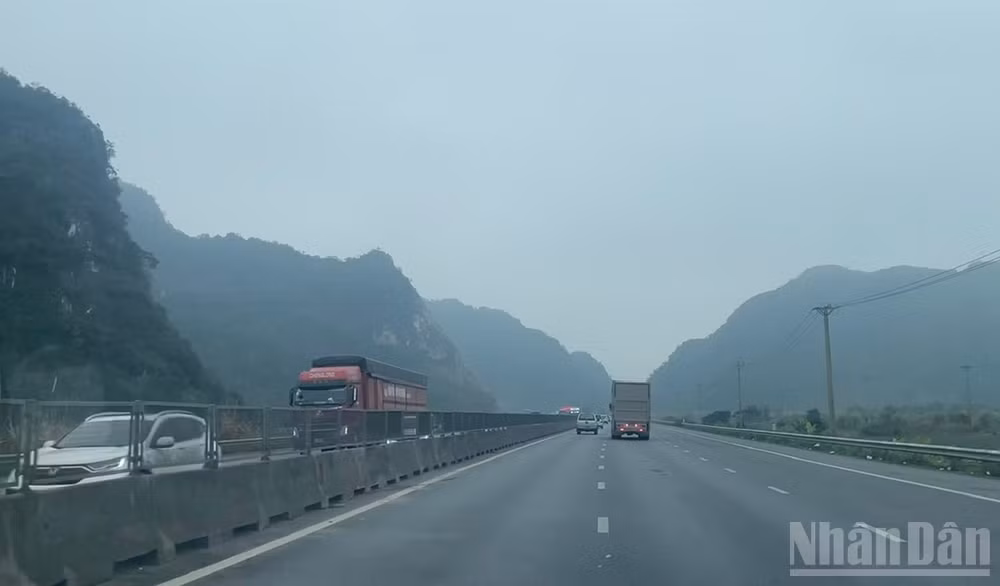 Dự báo nhiều nơi ở miền bắc sáng sớm có sương mù và sương mù nhẹ rải rác. (Ảnh minh họa: Đ.T)