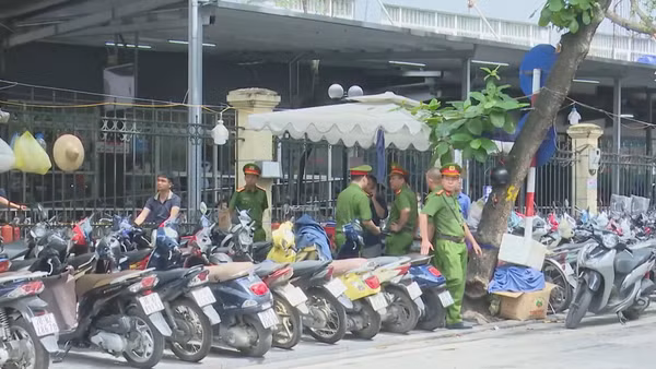 [Video] Hà Nội tổng kiểm tra các điểm trông giữ xe
