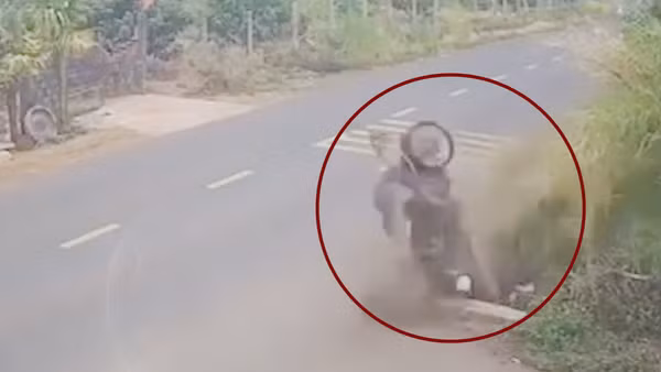 [Video] Đình chỉ cán bộ CSGT liên quan vụ tai nạn làm nam sinh tử vong tại Đắk Lắk