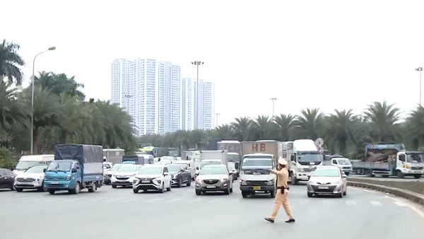 [Video] Dự báo giao thông “căng thẳng” trong ngày cuối của kỳ nghỉ Tết Dương lịch
