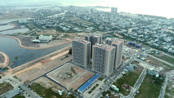 [Video] Cảnh báo rủi ro pháp lý khi mua nhà ở xã hội qua môi giới