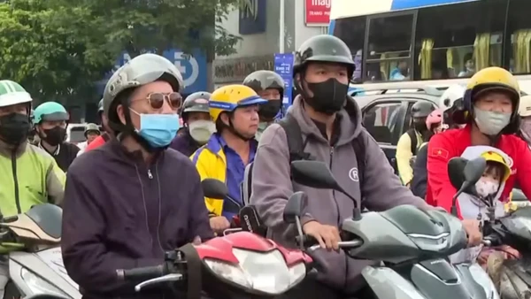 [Video] TP Hồ Chí Minh ghi nhận nền nhiệt khoảng 17 độ C, mức thấp hiếm gặp trong 10 năm