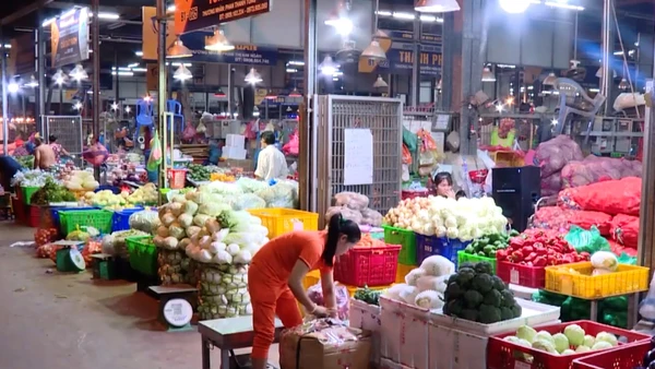 [Video] TP Hồ Chí Minh tăng cường bảo đảm nguồn cung, ổn định giá rau củ