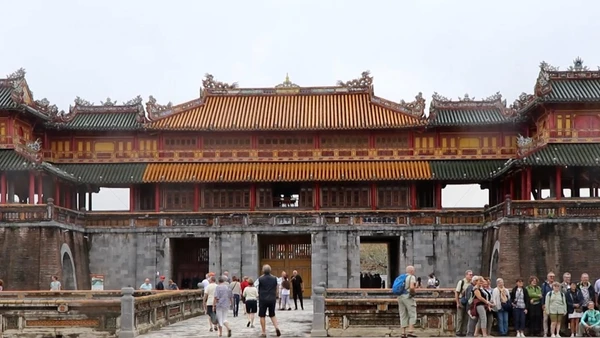 [Video] Di tích Huế mở cửa đón khách tham quan trở lại