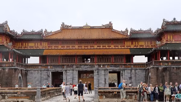 [Video] Di tích Huế mở cửa đón khách tham quan trở lại