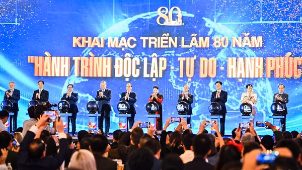 [Video] Khai mạc Triển lãm Thành tựu đất nước “80 năm Hành trình Độc lập - Tự do - Hạnh phúc”
