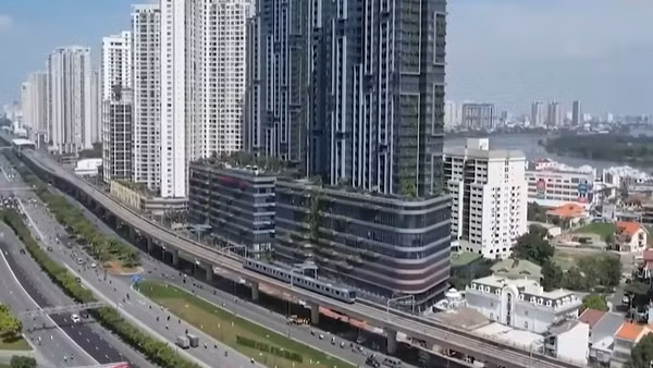[Video] Metro số 1 tăng chuyến, miễn phí vé trong ngày 2/7