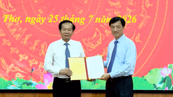 [Video] Đồng chí Đỗ Thanh Bình giữ chức Bí thư Thành ủy Cần Thơ
