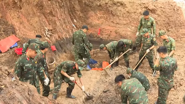 [Video] Quy tập được 160 hài cốt liệt sĩ tại Công viên Lê Thị Riêng 