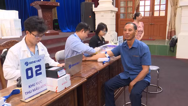 [Video] Quy trình lấy mẫu ADN tìm danh tính liệt sĩ