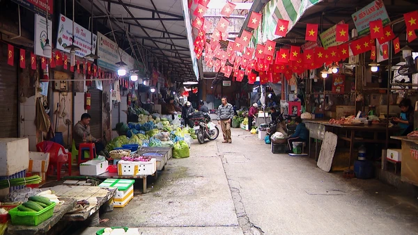 [Video] Giá cả thực phẩm, rau xanh bình ổn sau Tết