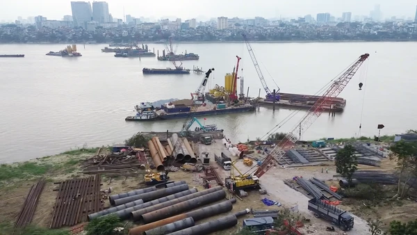 [Video] Cầu Trần Hưng Đạo thi công xuyên Tết, quyết tâm về đích giữa năm 2027