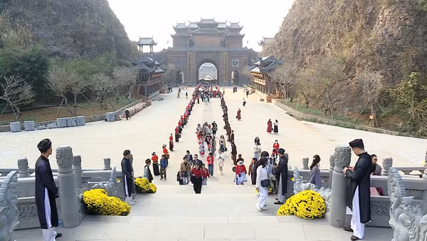 [Video] Du lịch Tết Nguyên đán tạo đà cho tăng trưởng