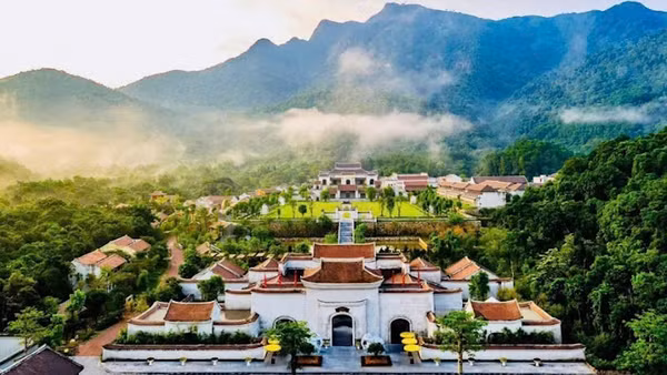 [Video] Miễn phí trông giữ phương tiện tại Yên Tử đến hết năm 2026