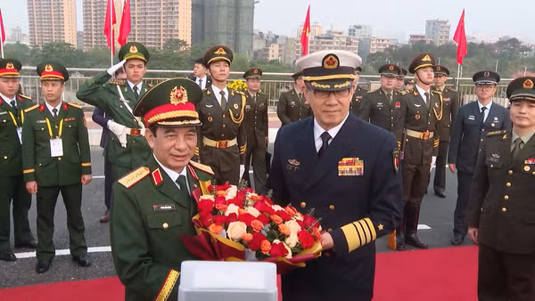 [Video] Tiếp tục các hoạt động Giao lưu hữu nghị Quốc phòng biên giới Việt Nam - Trung Quốc lần thứ 10