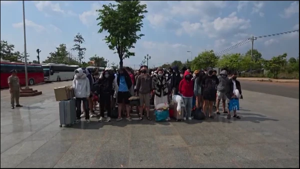 [Video] Tiếp nhận 344 công dân từ Campuchia, phát hiện 4 đối tượng truy nã