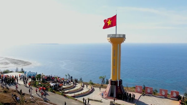 [Video] Đặc khu Lý Sơn hướng về Ngày hội non sông